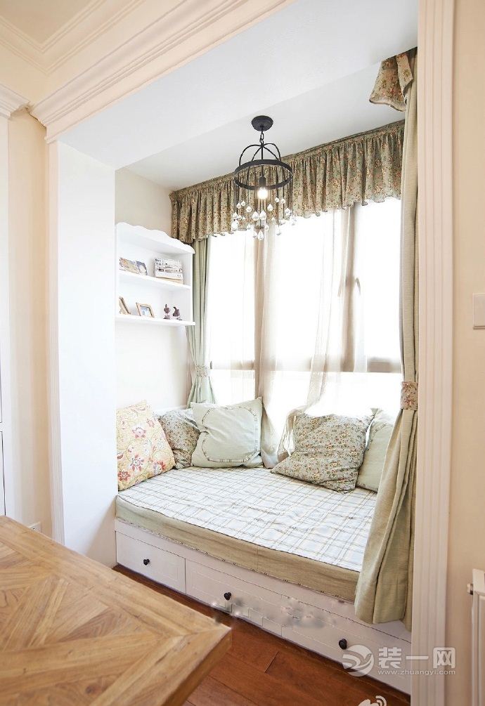 七夕来临 海口装修网推荐新房飘窗装修设计效果图